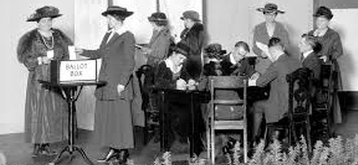 Women casting votes in 1920